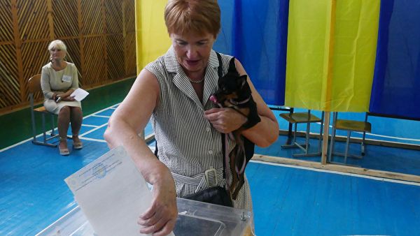 Опубликованы первые экзит-поллы на выборах в Раду