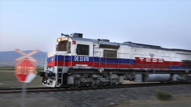 Из Турции в Грузию будет отправлен первый грузовой поезд по БТК