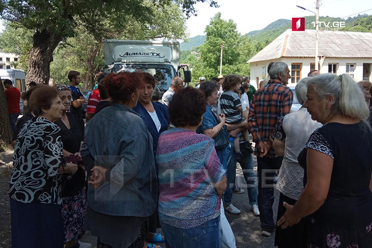 В Грузии азербайджанцы и грузины организовали пикет
