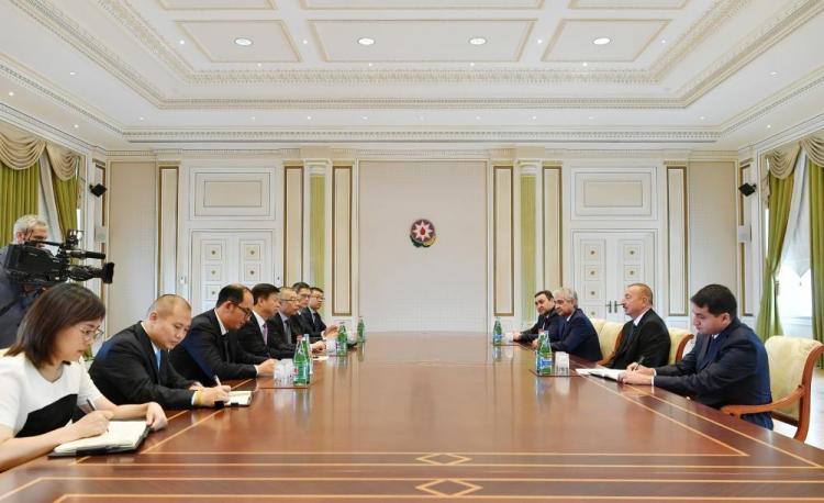 Ильхам Алиев принял делегацию ЦК Компартии Китая - ОБНОВЛЕНО