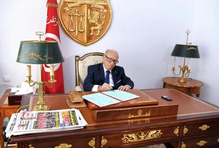 Названа возможная причина смерти президента Туниса