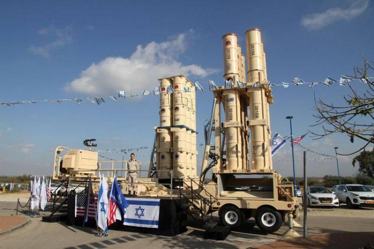 Израиль испытал на Аляске комплекс, способный сбивать ракеты в космосе
