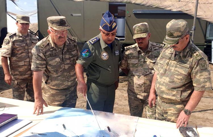 К поиску потерпевшего крушения Миг-29 ВВС Азербайджана привлечены иностранные специалисты

