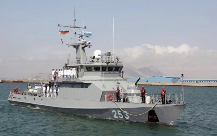 Военный корабль Казахстана прибыл в Баку - ФОТО