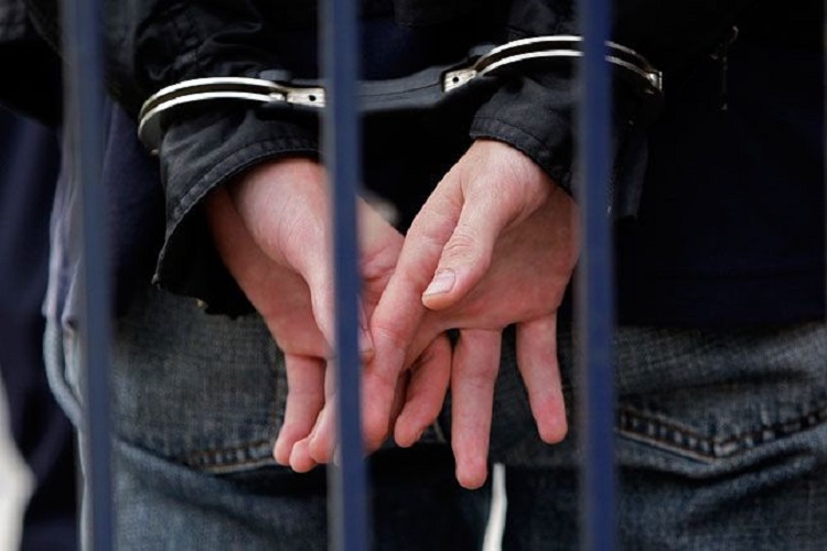 В Азербайджане сына должностного лица арестовали за мат 