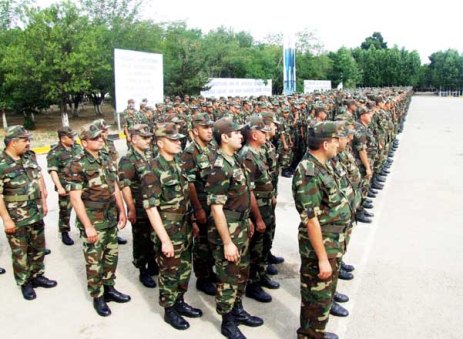 Группа азербайджанских военнослужащих отправилась в Казахстан