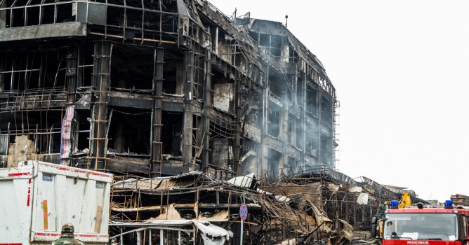 129 потерпевших во время пожара в ТЦ "Диглас" получили 1 миллион манатов