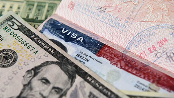 Заявители на американскую визу теперь должны указать ссылки на свои соцсети
