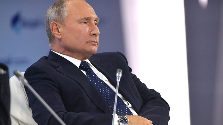Больше половины чиновников не выполнили поручение Путина