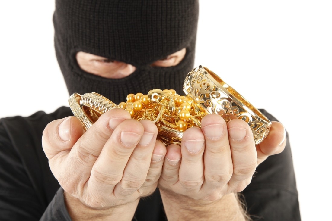Укравший золото у покупателя Bazarstore задержан