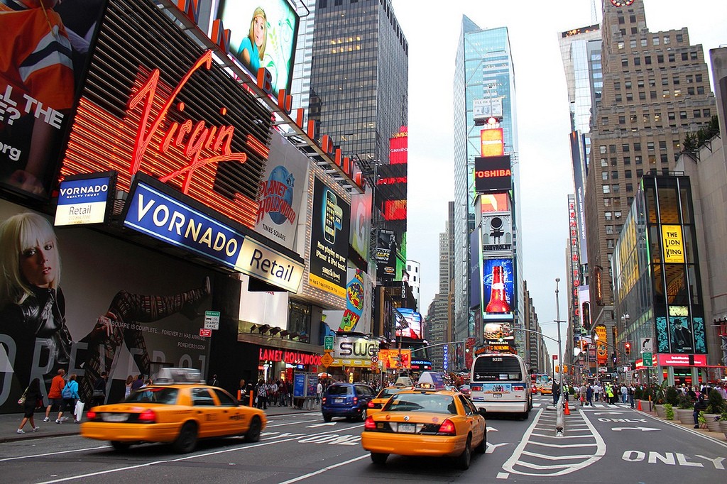 В Нью-Йорке неизвестный хотел устроить взрыв на Таймс-сквер