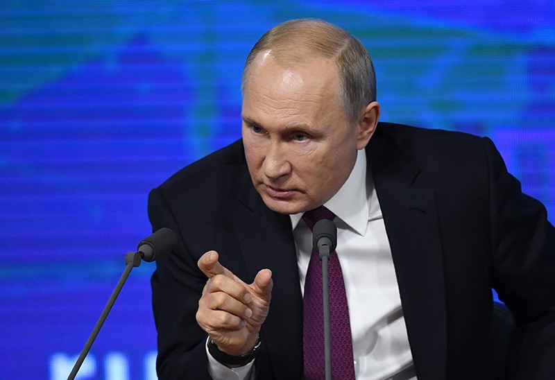 "США превратили доллар в инструмент давления на весь мир" - Путин