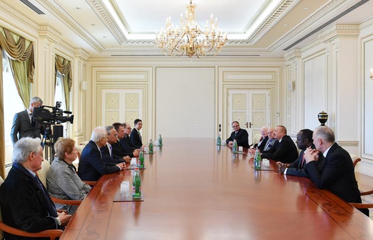 Ильхам Алиев принял делегацию Международного союза архитекторов - ОБНОВЛЕНО