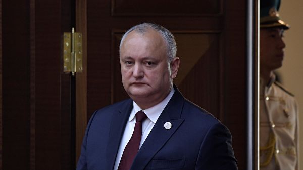 Додон аннулировал роспуск парламента Молдавии
