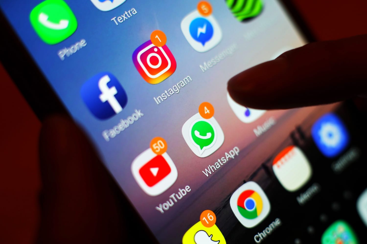 Пользователи WhatsApp могут попасть под суд 