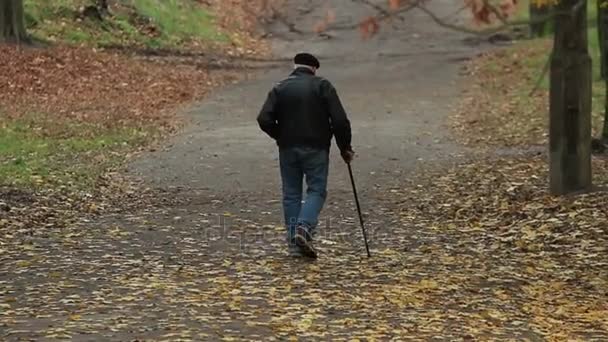 В Баку 56-летний мужчина скончался на улице