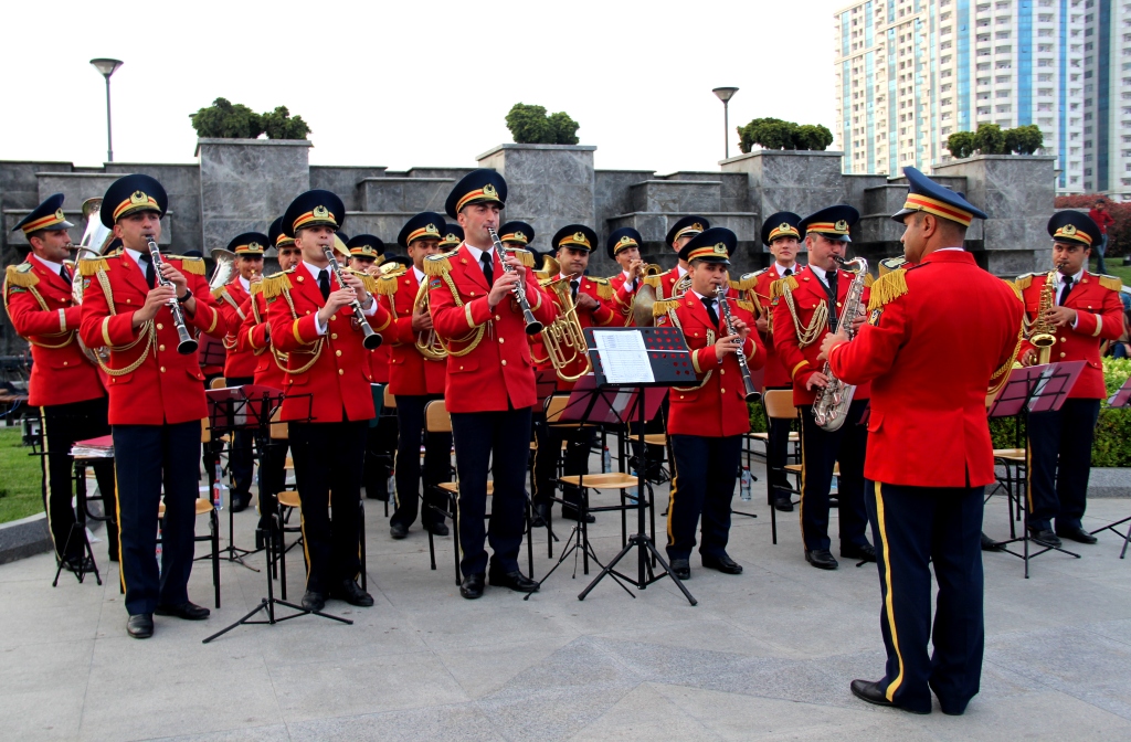 В Баку состоится выступление военных оркестров Азербайджана и Великобритании