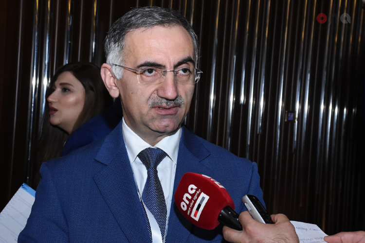 В ближайшие два года Азербайджан закупит у Франции 40 локомотивов