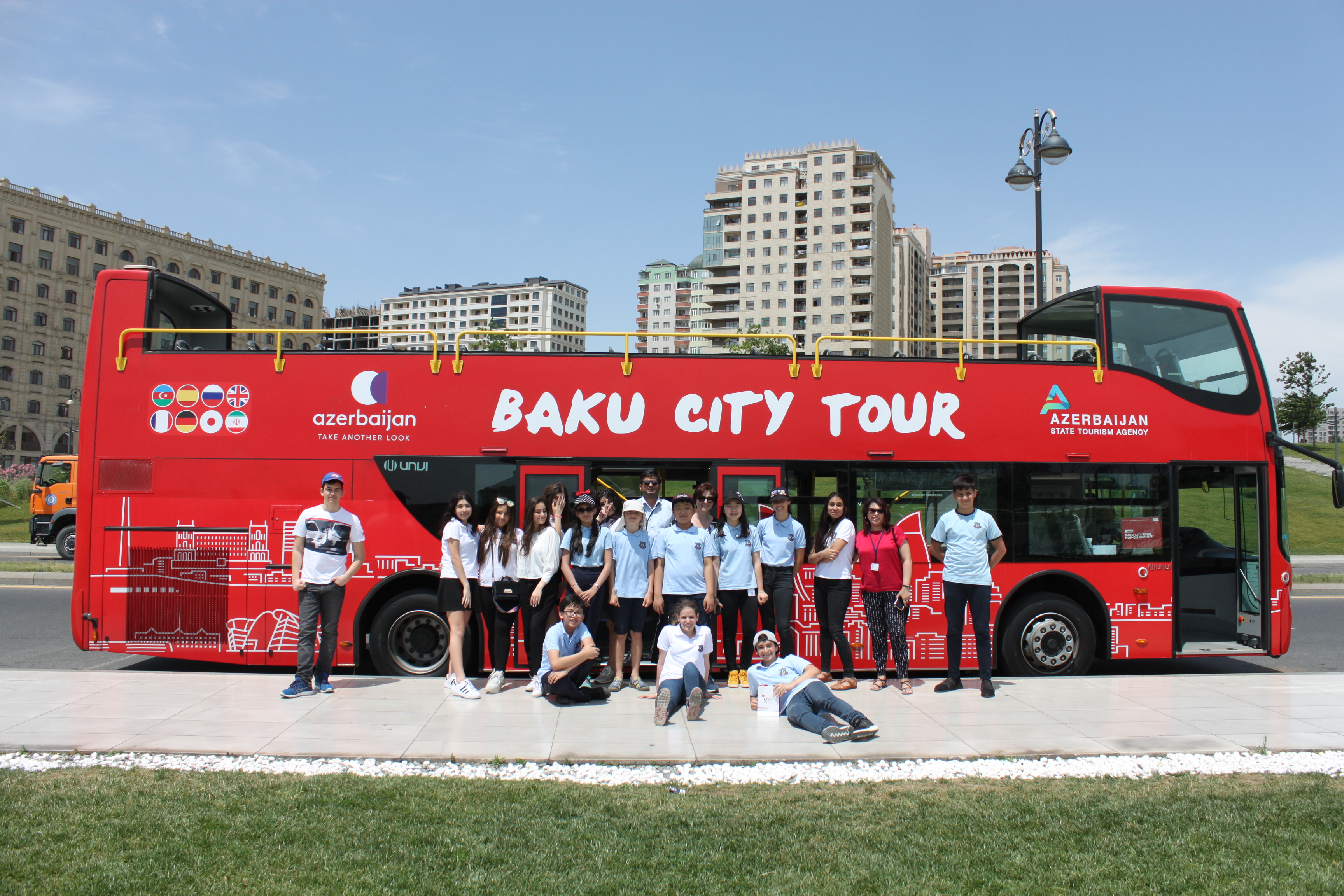 Июньские приключения школьников в Баку