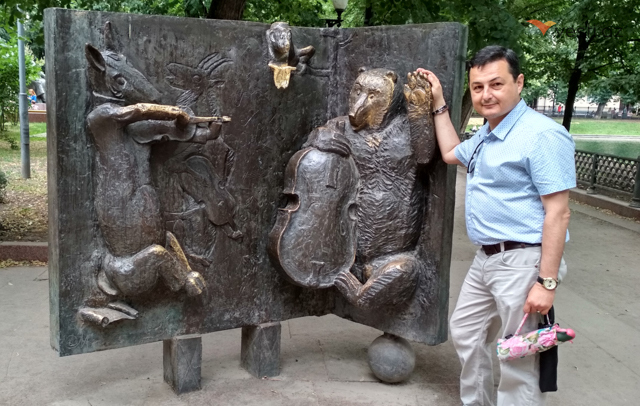 Басня на все времена или как автор Vesti.Az нашел в Москве «памятник» азербайджанскому футболу 