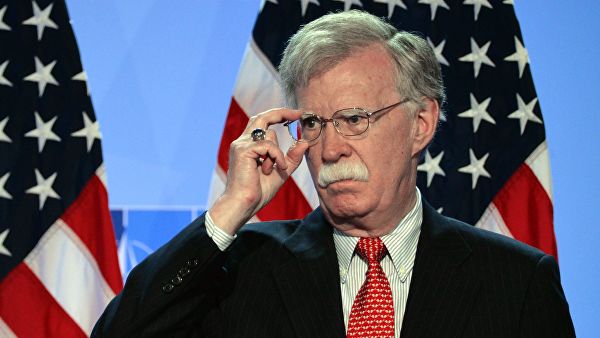 "США хотят диалога с Ираном" - Болтон 