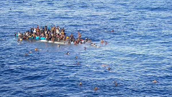 У берегов Турции после крушения лодки погибли восемь мигрантов