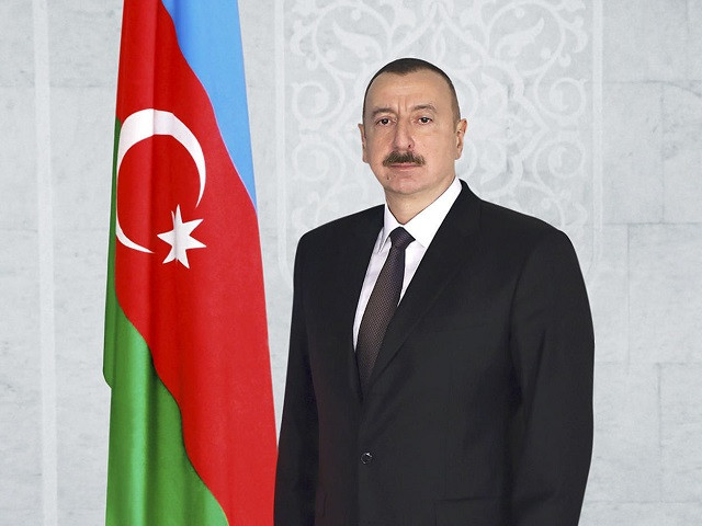 Ильхам Алиев внес изменения в установление должностных окладов членов ЦИК
