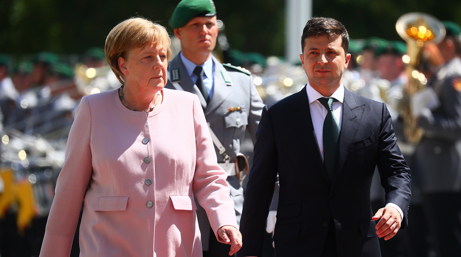 Меркель назвала причину приступа на встрече с Зеленским