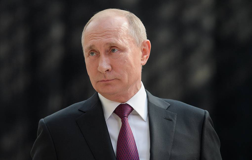 Путин заявил, что Россия не планирует спускать флаг над Южными Курилами
