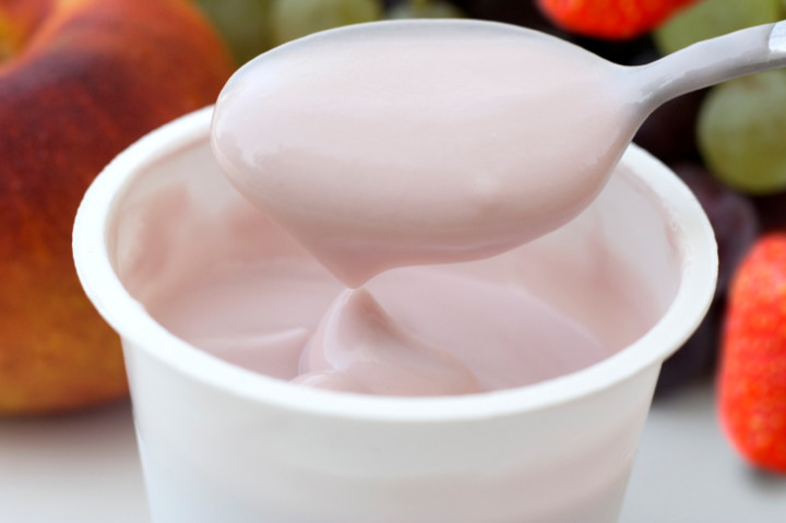 Обычный йогурт спасет мужчин от рака кишечника
