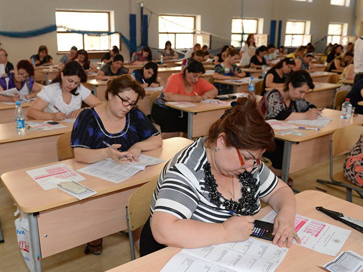 В Азербайджане начался прием учителей на работу 