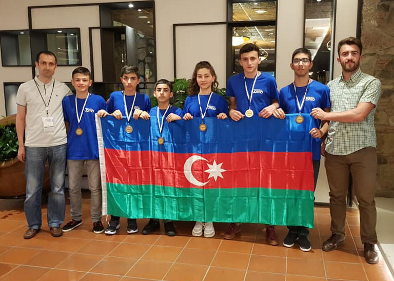 Очередной успех азербайджанских школьников на международной олимпиаде - ФОТО