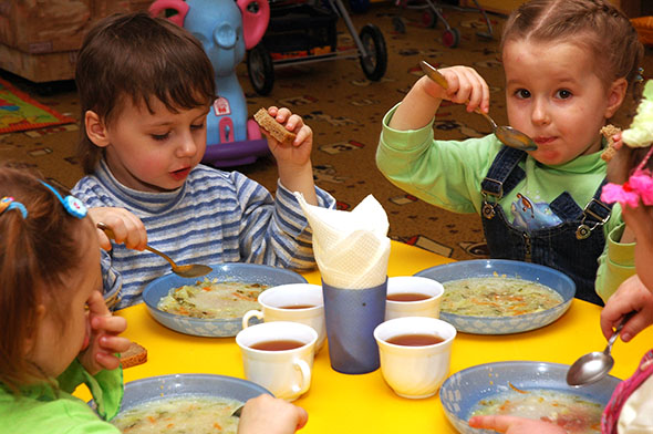 В Азербайджане усиливается контроль за питанием в детских садах