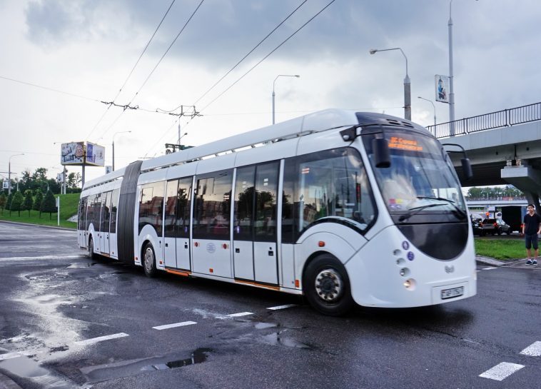 Азербайджан закупил у Беларуси электробусы
