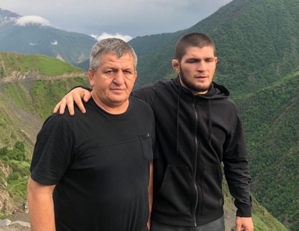 Отец Хабиба Нурмагомедова назначен консультантом бывшего вице-президента Федерации борьбы Азербайджана