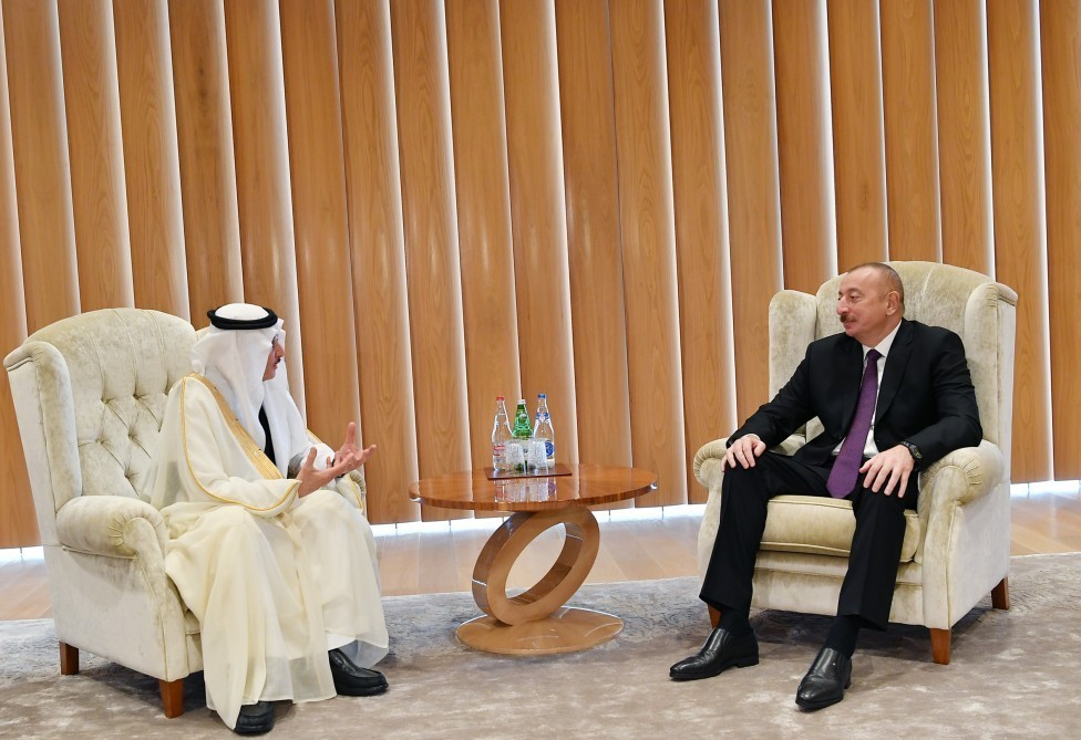 [b]Президент Азербайджана принял генсека Организации исламского сотрудничества[/b]
