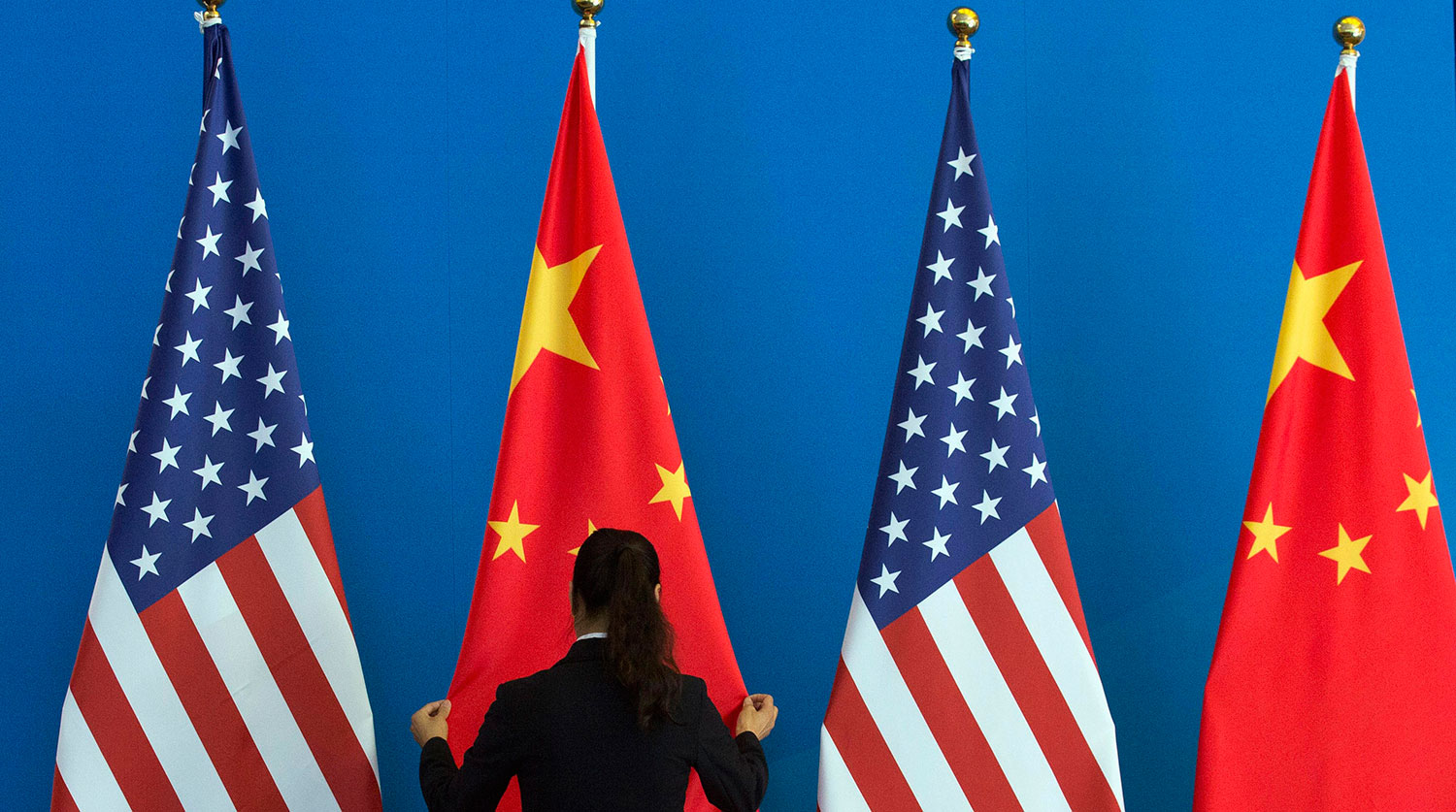 Китайский биржи рухнули на 5% после твитов Трампа
