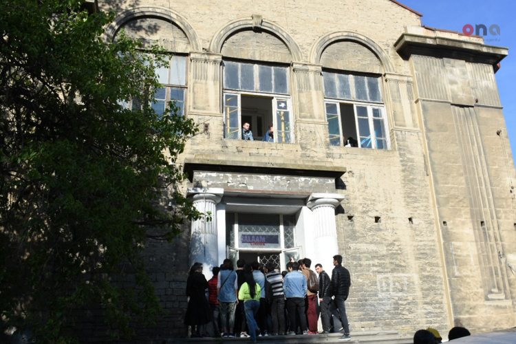 На «Salaam Cinema Baku» подали в суд