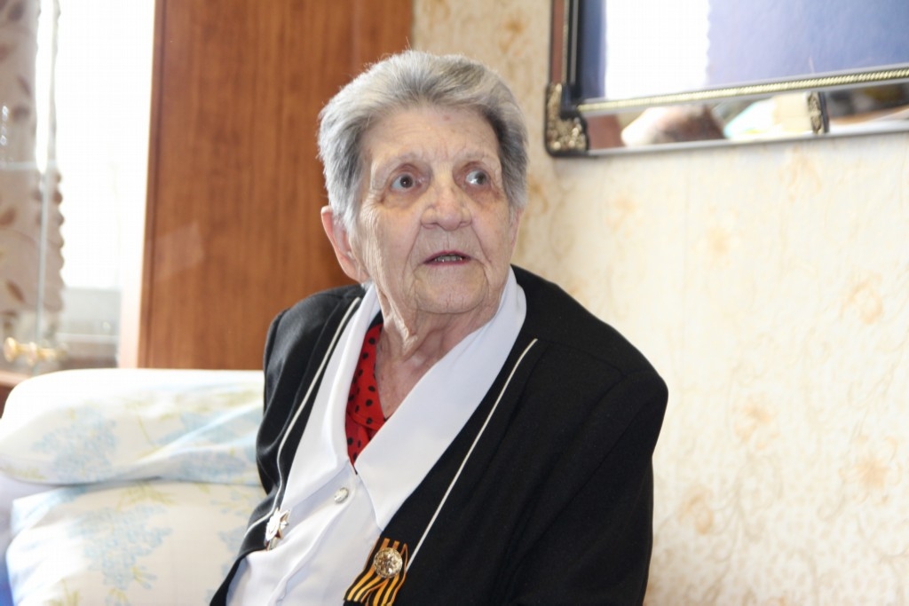 Она сбивала самолеты в ВОВ, 50 лет прожила в Азербайджане и до сих пор пишет соседям из Баку  - ФОТО  