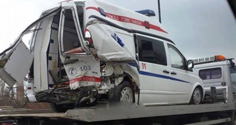 ДТП с машиной скорой помощи в Баку-есть пострадавшие- ОБНОВЛЕНО  - ВИДЕО

