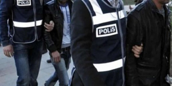 В Турции задержано свыше 600 человек