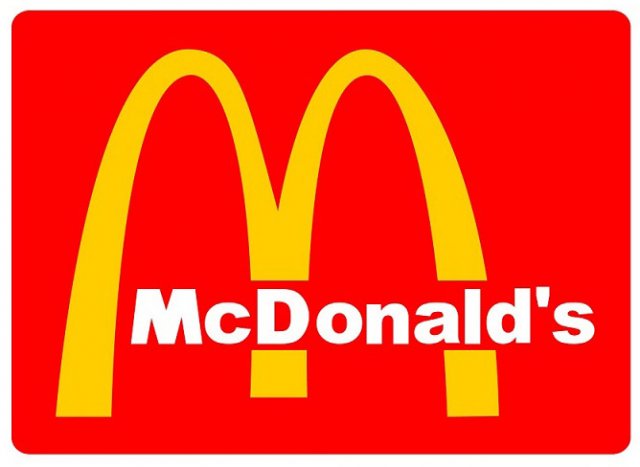 Появился самый маленький в мире «Макдоналдс» - ФОТО