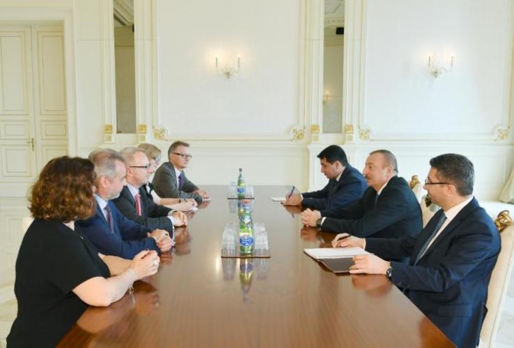 Президент Ильхам Алиев принял делегацию Бундестага Германии