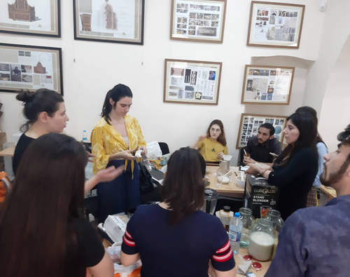 Азербайджанские студенты осваивают синтез западных и восточных стилей - ВИДЕО