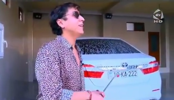 Азербайджанский стилист помыл автомобиль Нигяр Джамал - ВИДЕО