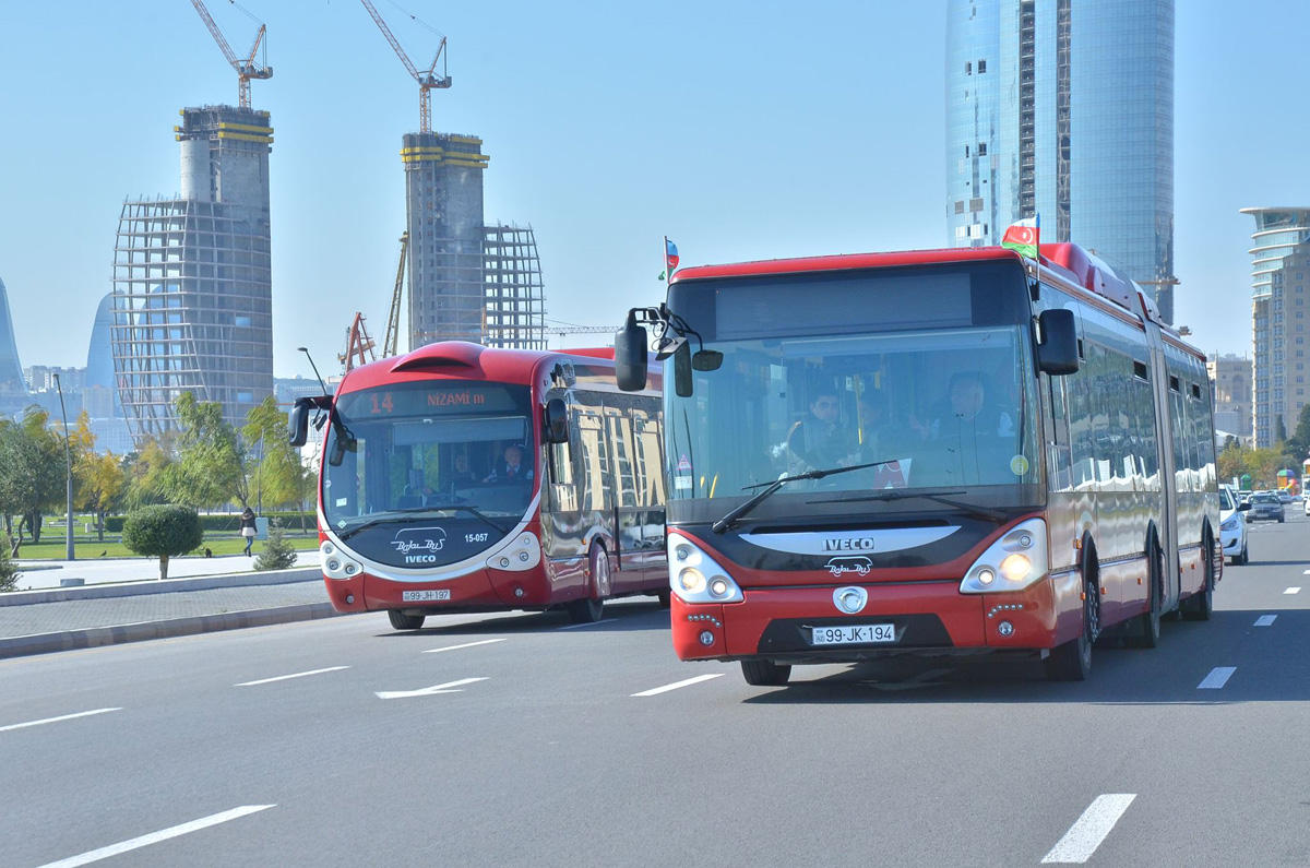 Для транспортировки болельщиков финала Евролиги УЕФА в Баку будут курсировать 450 автобусов

