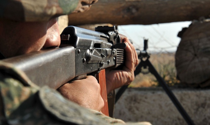 Армянские оккупанты 12 раз обстреляли позиции ВС Азербайджана