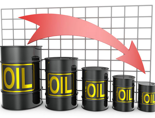 Нефть вновь слабо дешевеет утром в понедельник 