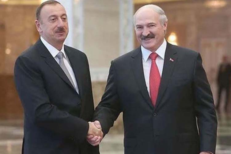 Александр Лукашенко поздравил президента Ильхама Алиева