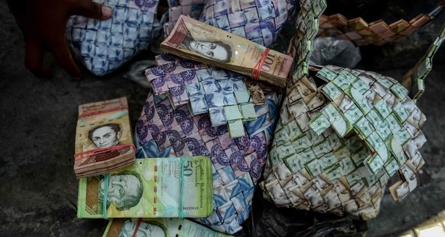 Центробанк Венесуэлы сообщил об инфляции 130000% в 2018 году